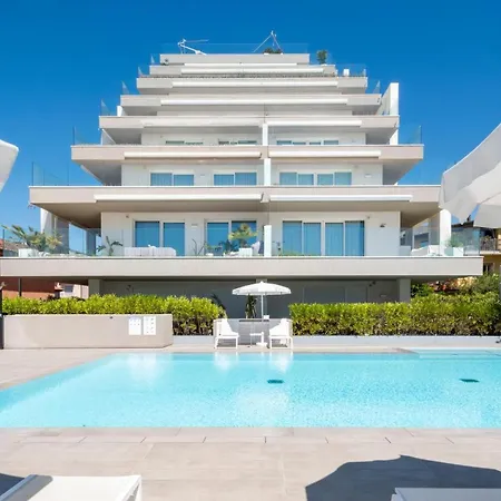 Tahiti Mare App A7 E A8 Frontemare Lido di Jesolo